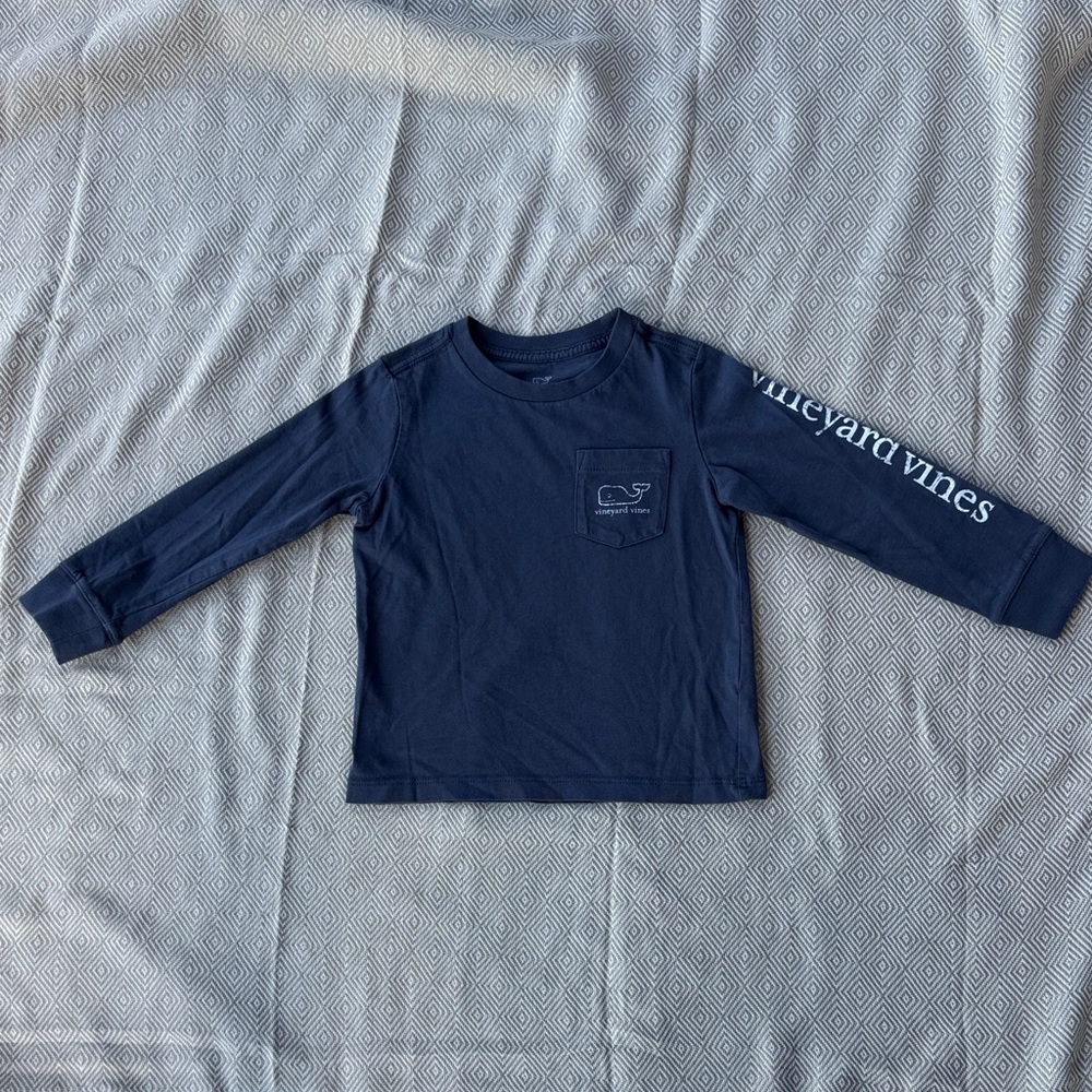 Vineyard Vines Kids Distressed Whale Blue Long Sleeve Tee